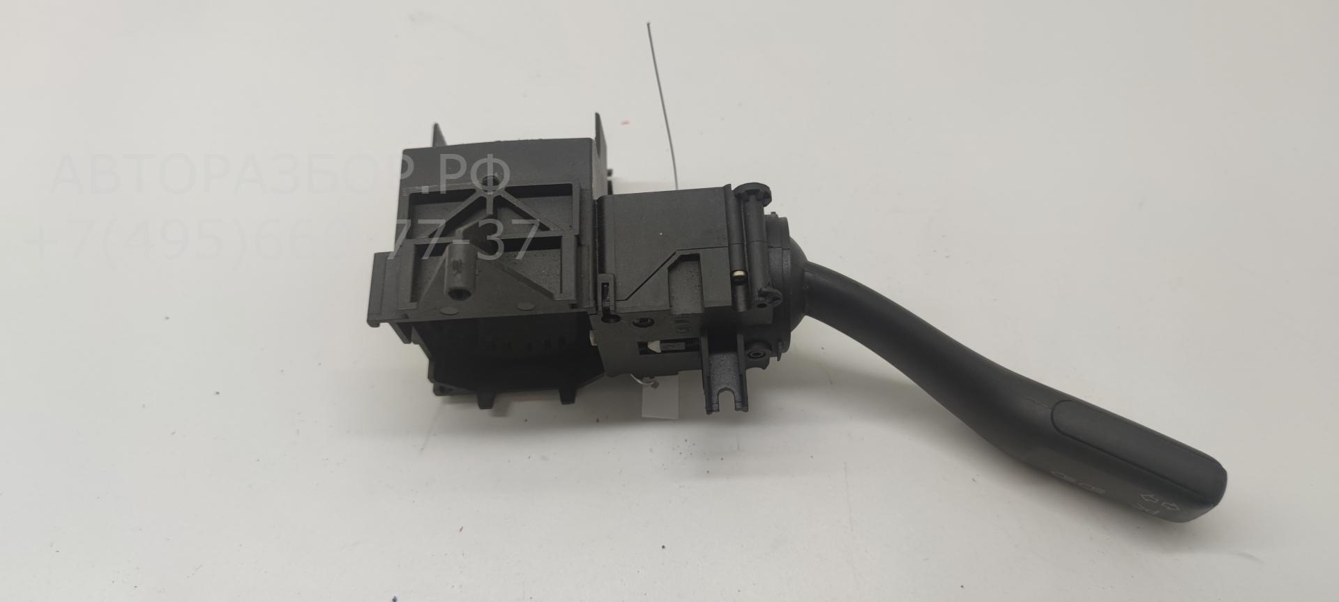 Переключатель поворотов подрулевой