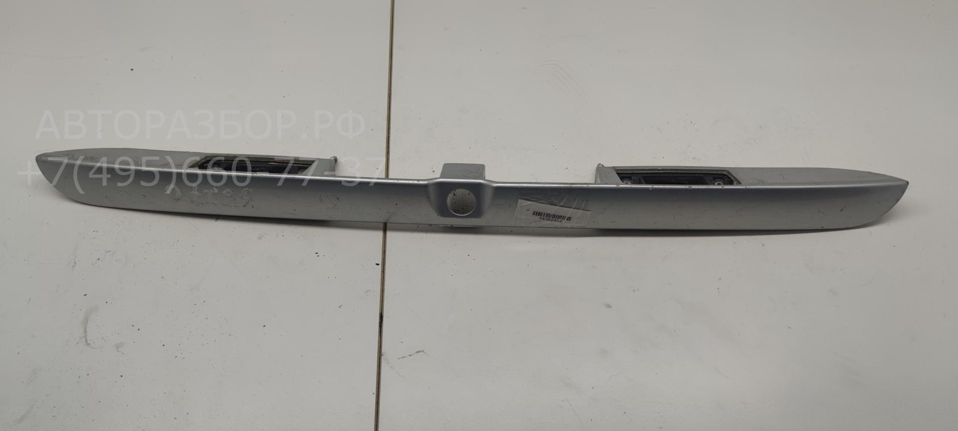 Накладка крышки багажника