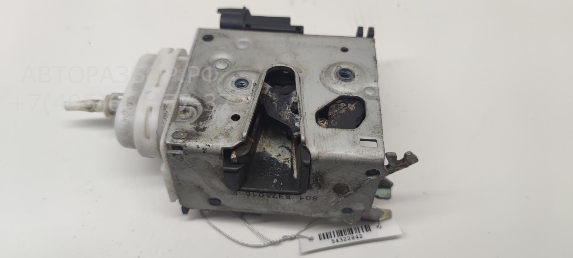 Замок двери передней правой