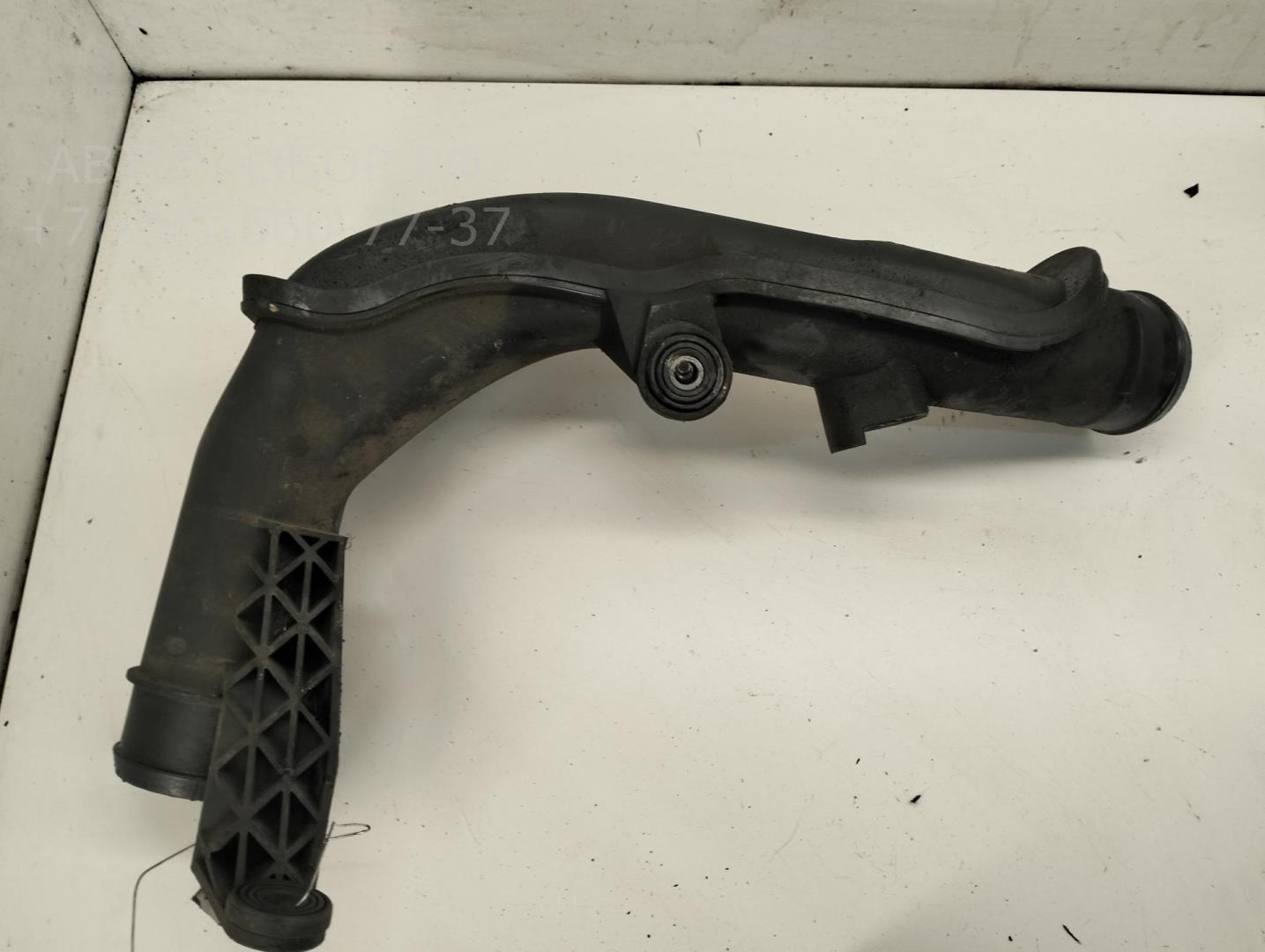 Патрубок интеркулера