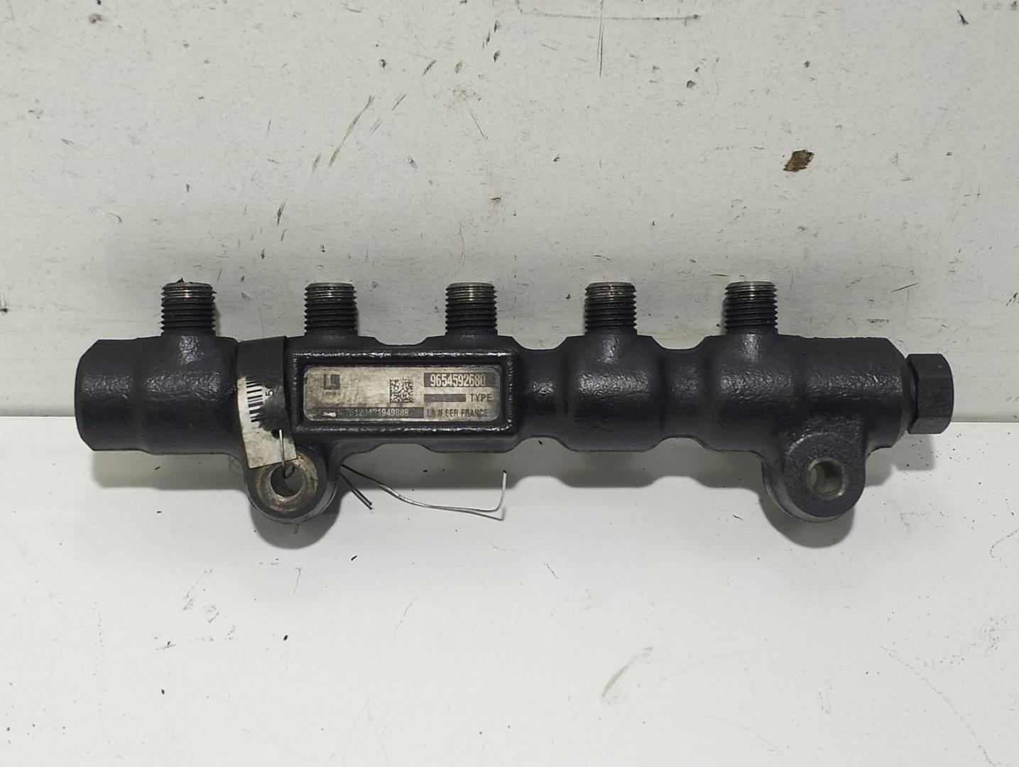 Рейка топливная (рампа)