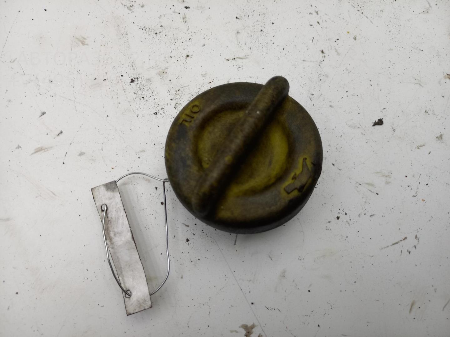 Крышка маслозаливной горловины