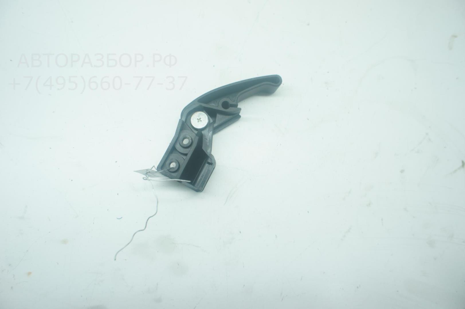 Ручка открывания капота