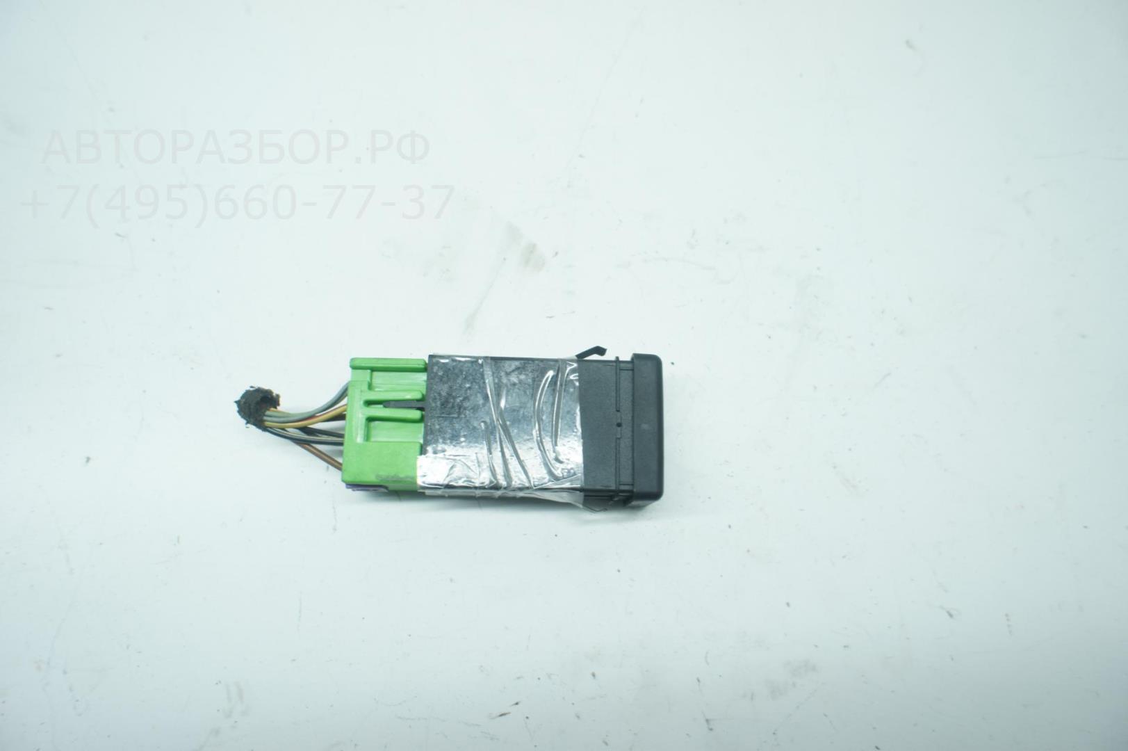 Кнопка обогрева сидений