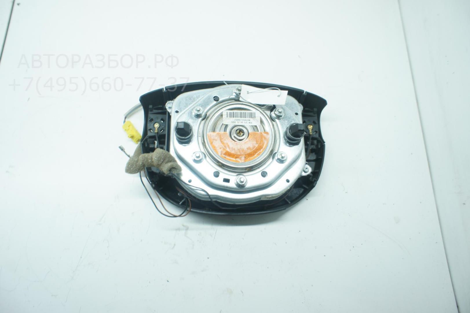 Подушка безопасности в рулевое колесо