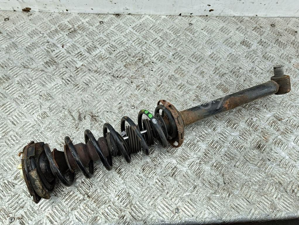 Амортизатор задний правый