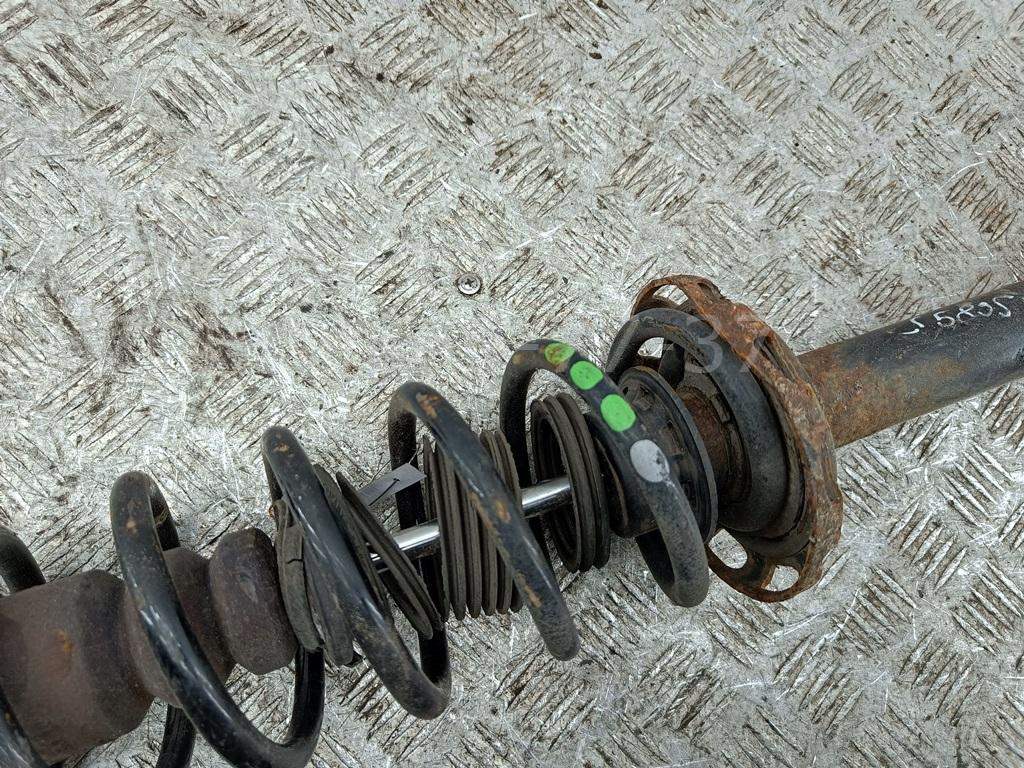 Амортизатор задний правый