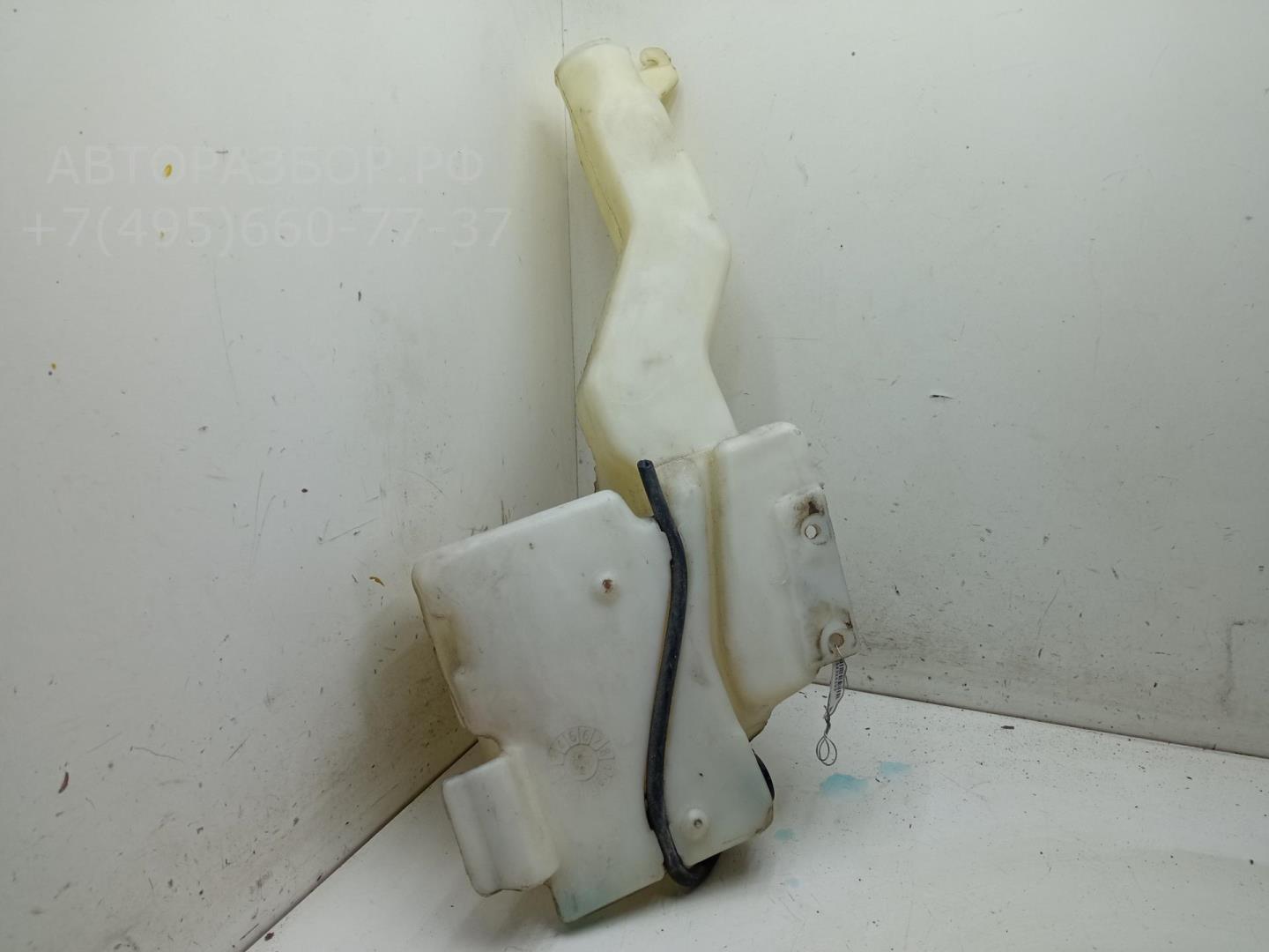 Бачок омывателя лобового стекла