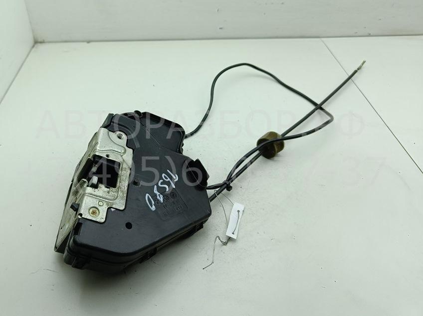 Замок двери задней правой