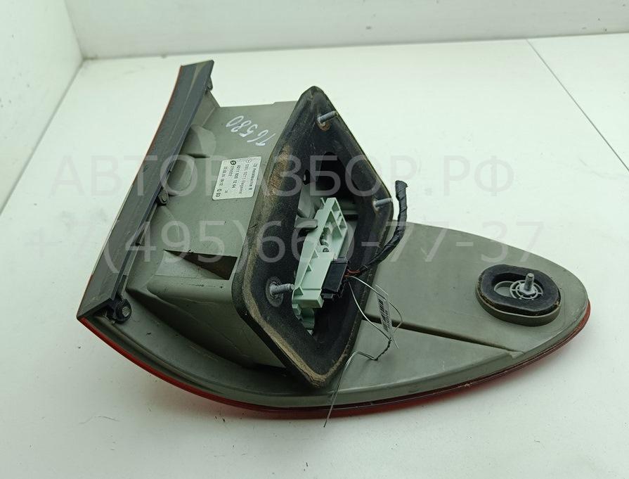 Фонарь задний правый