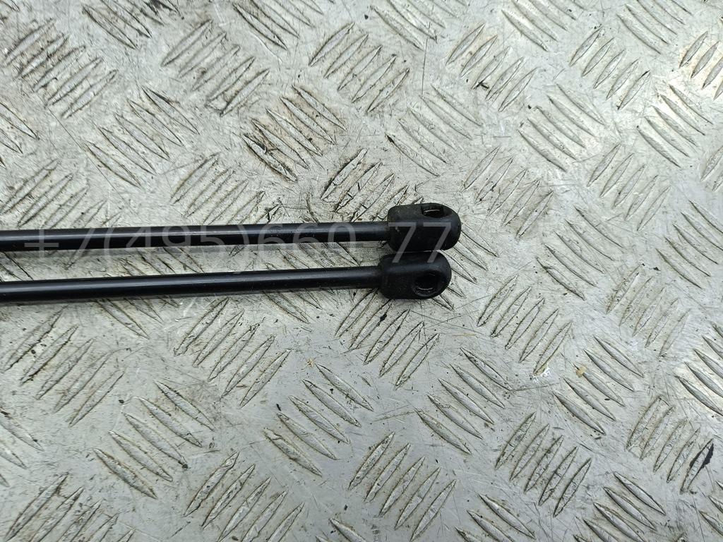 Амортизатор капота