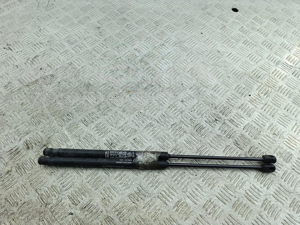 Амортизатор капота