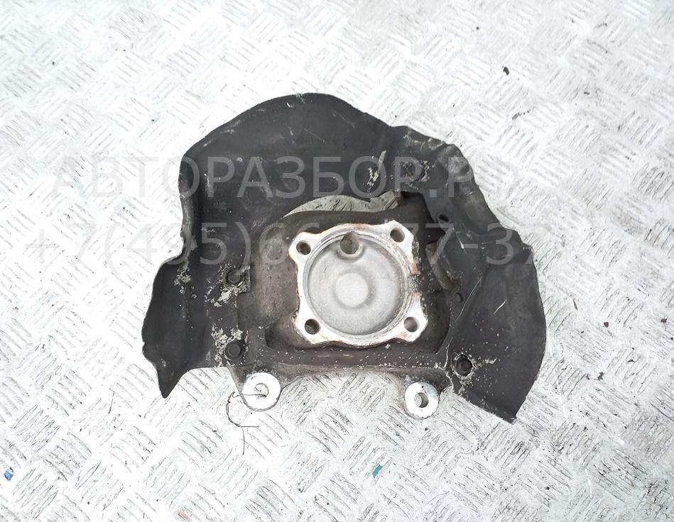 Кулак поворотный передний правый