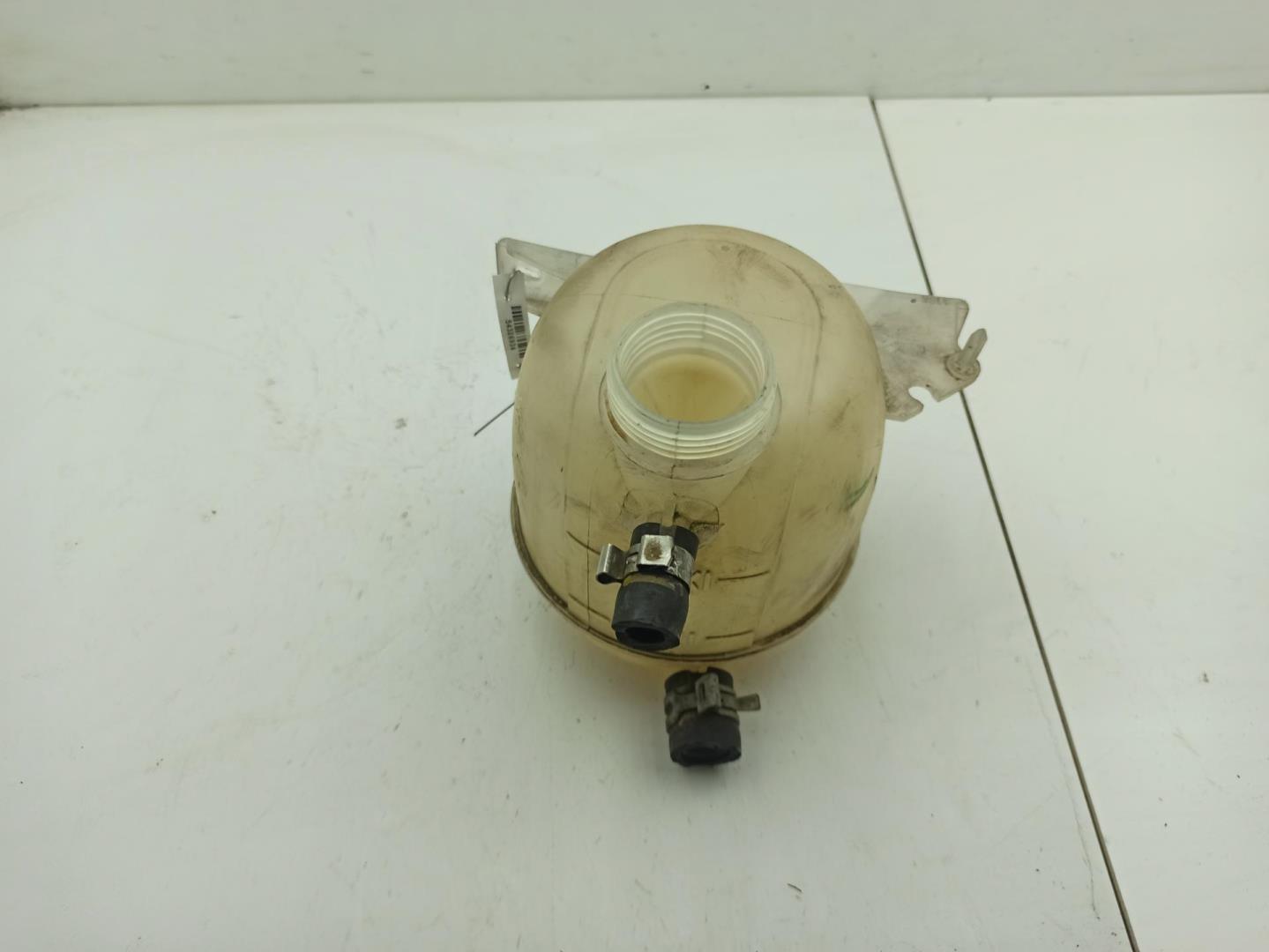 Бачок расширительный