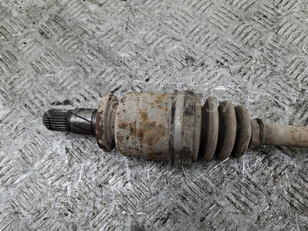 Полуось задняя