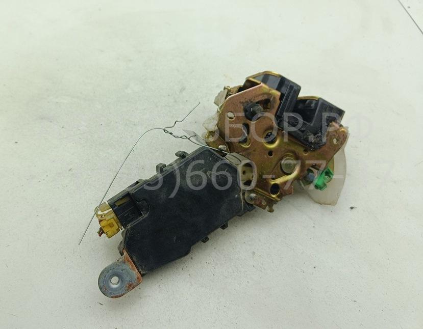 Замок двери задней левой