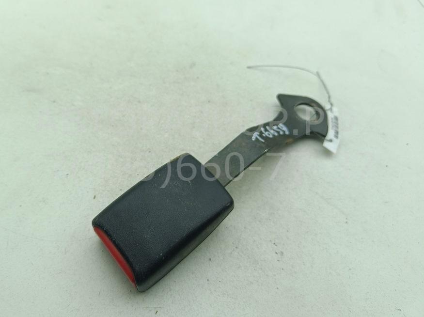 Ответная часть ремня безопасности