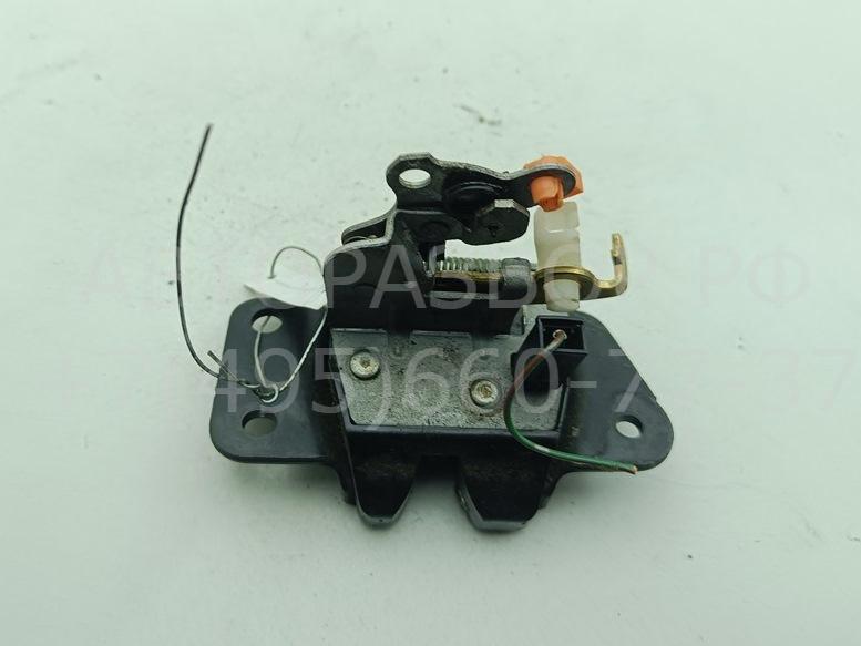 Замок багажника