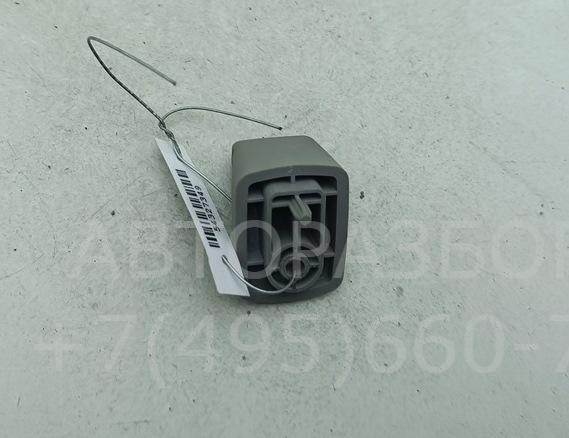 Кронштейн солнцезащитного козырька