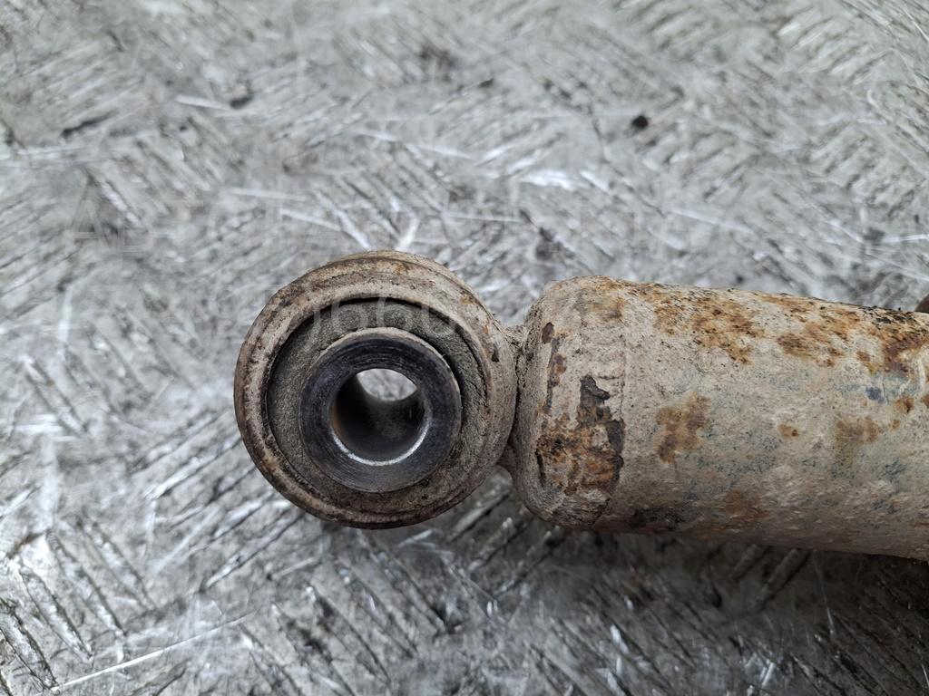 Амортизатор задний правый