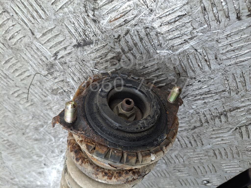 Амортизатор задний правый