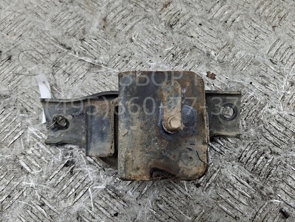 Опора двигателя левая