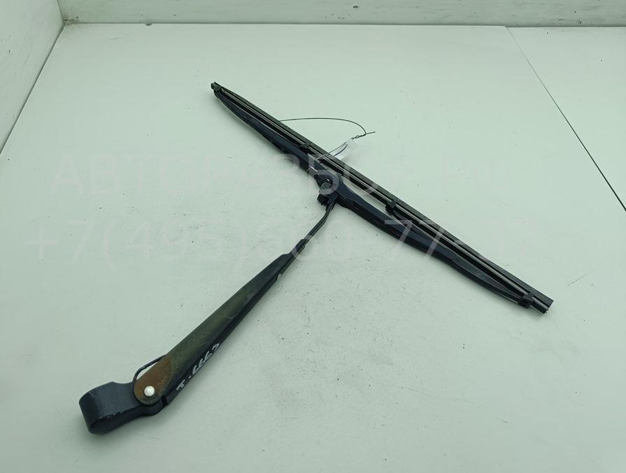 Поводок стеклоочистителя заднего
