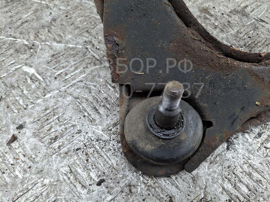 Рычаг передний левый