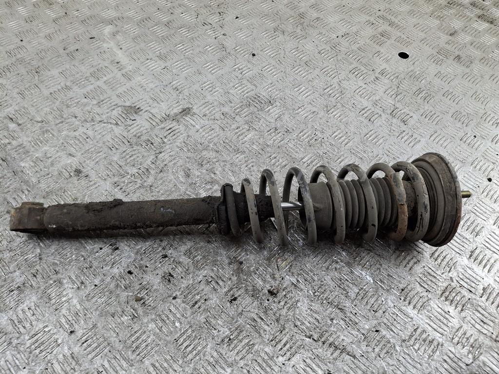 Амортизатор задний правый