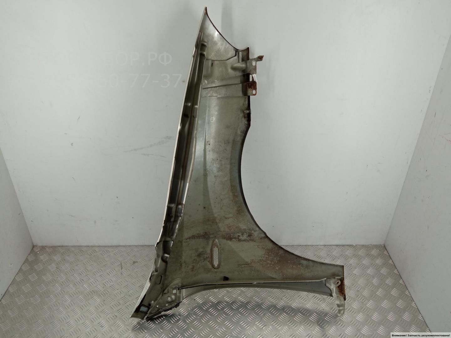 Крыло переднее левое