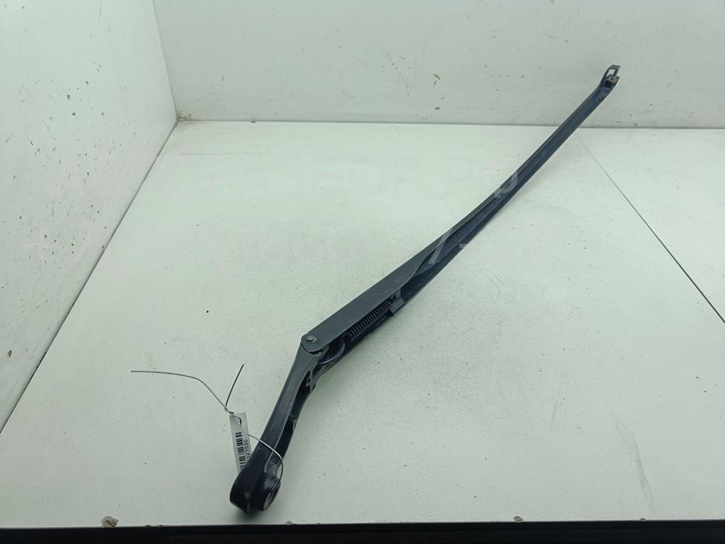 Поводок стеклоочистителя передний правый