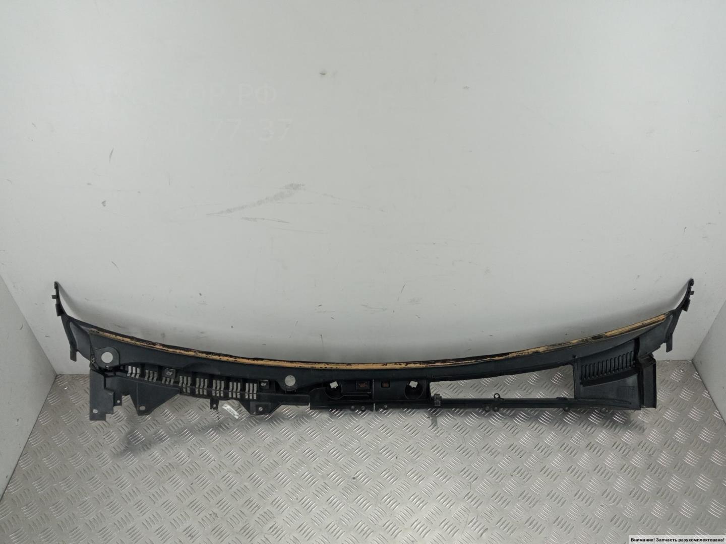 Решетка стеклоочистителей (Жабо)