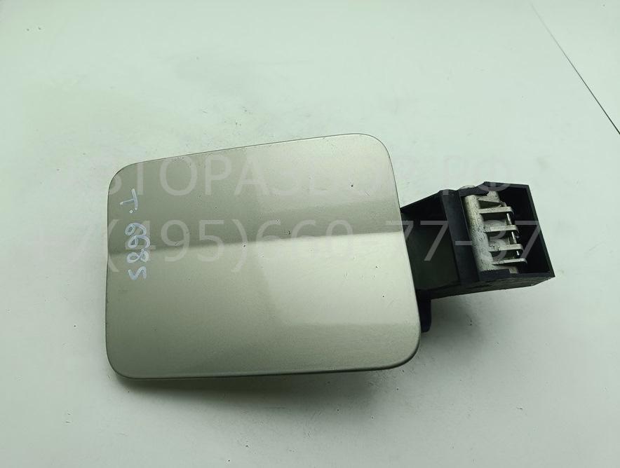 Лючок бензобака