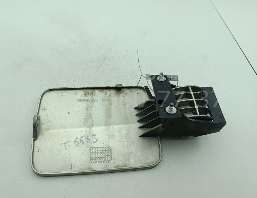 Лючок бензобака