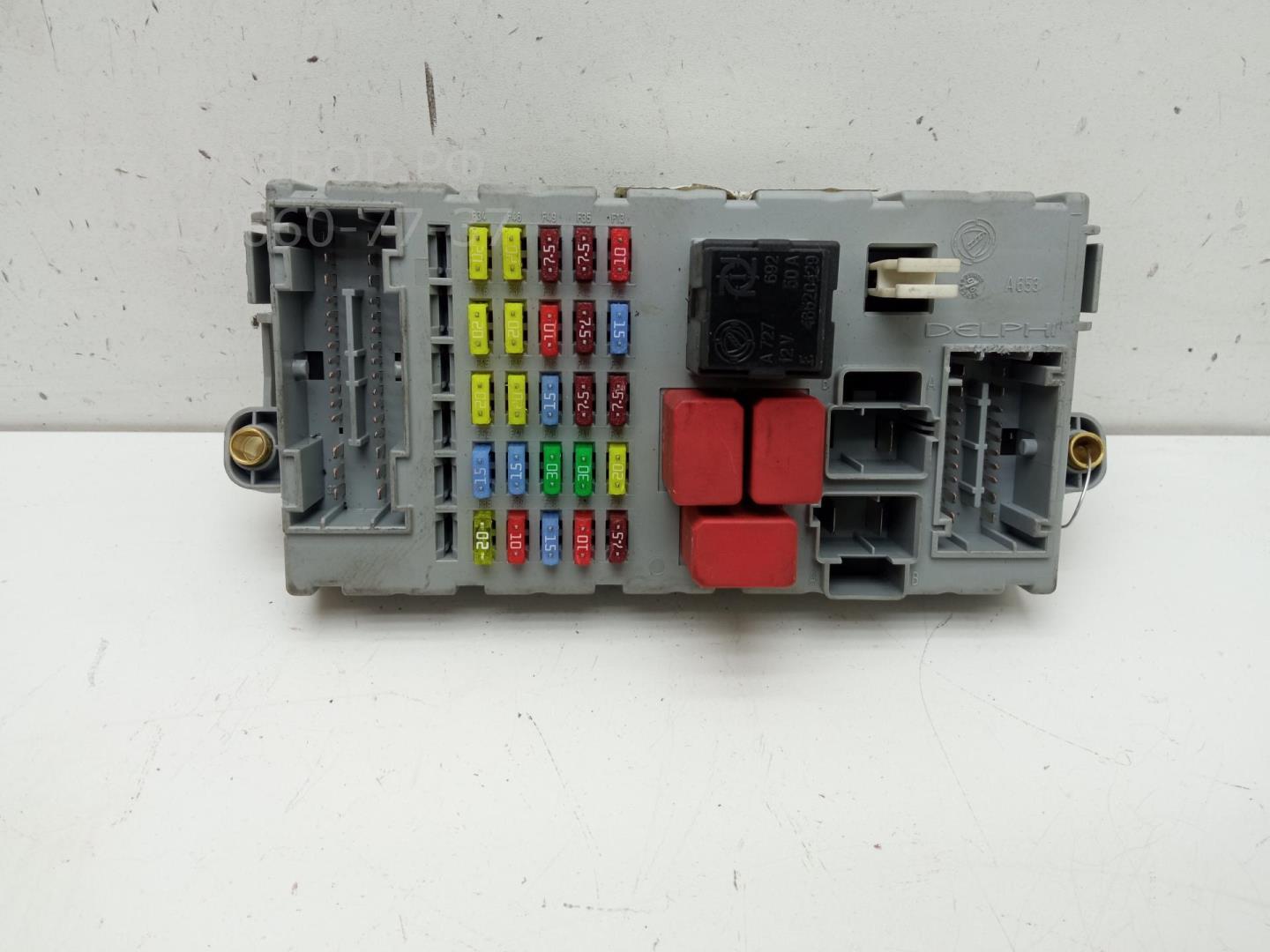 Блок предохранителей