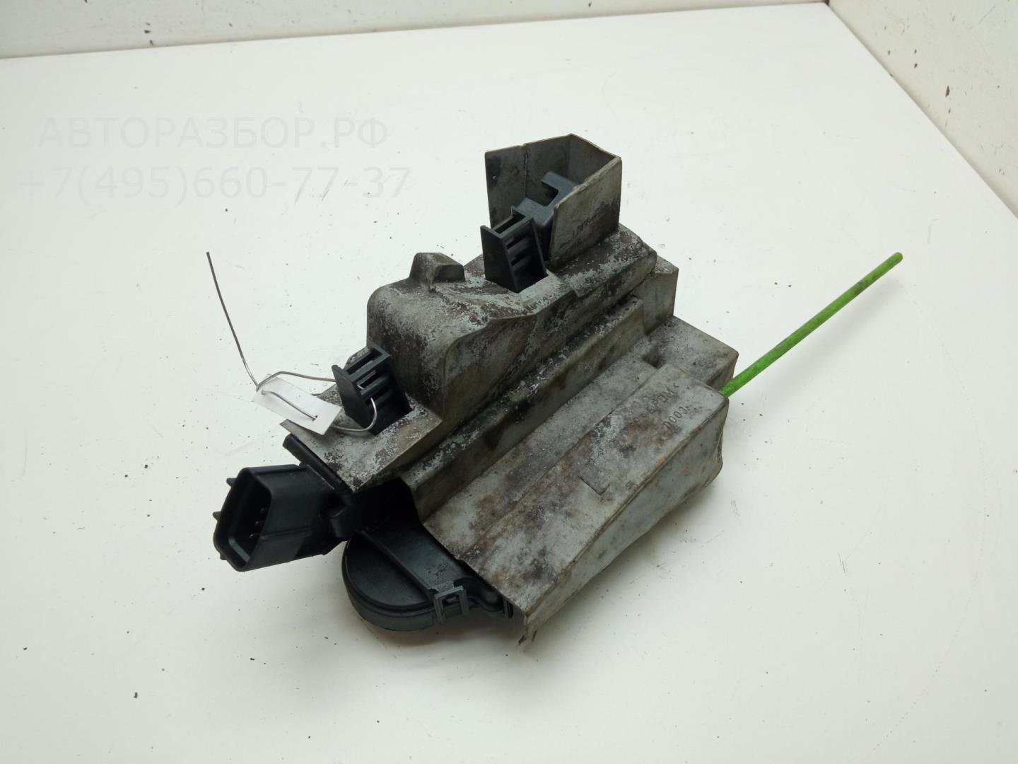 Замок двери задней левой