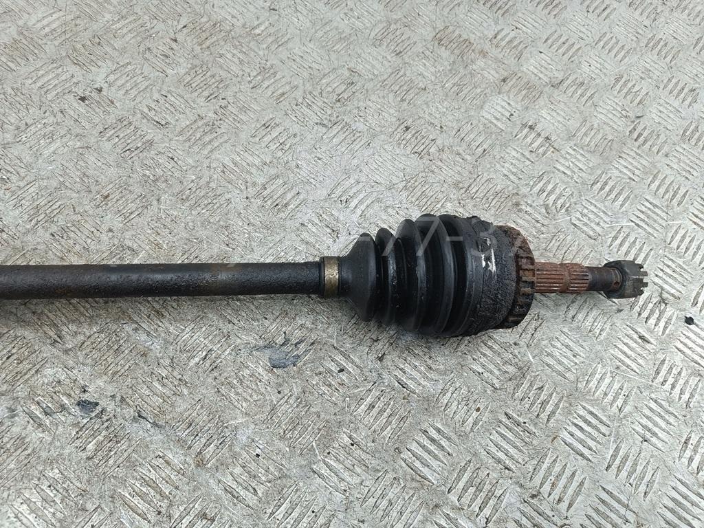 Полуось передняя правая