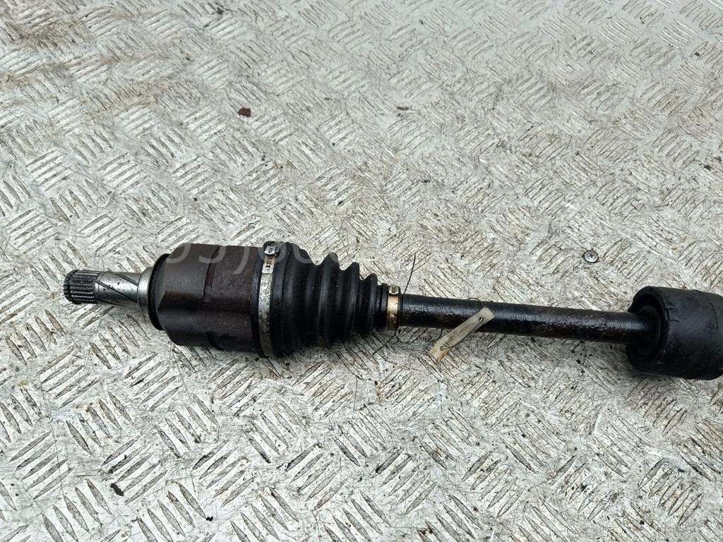 Полуось передняя правая