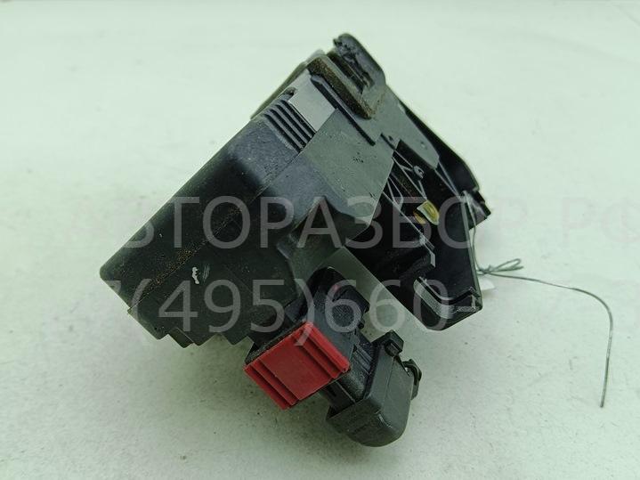 Замок двери передней правой