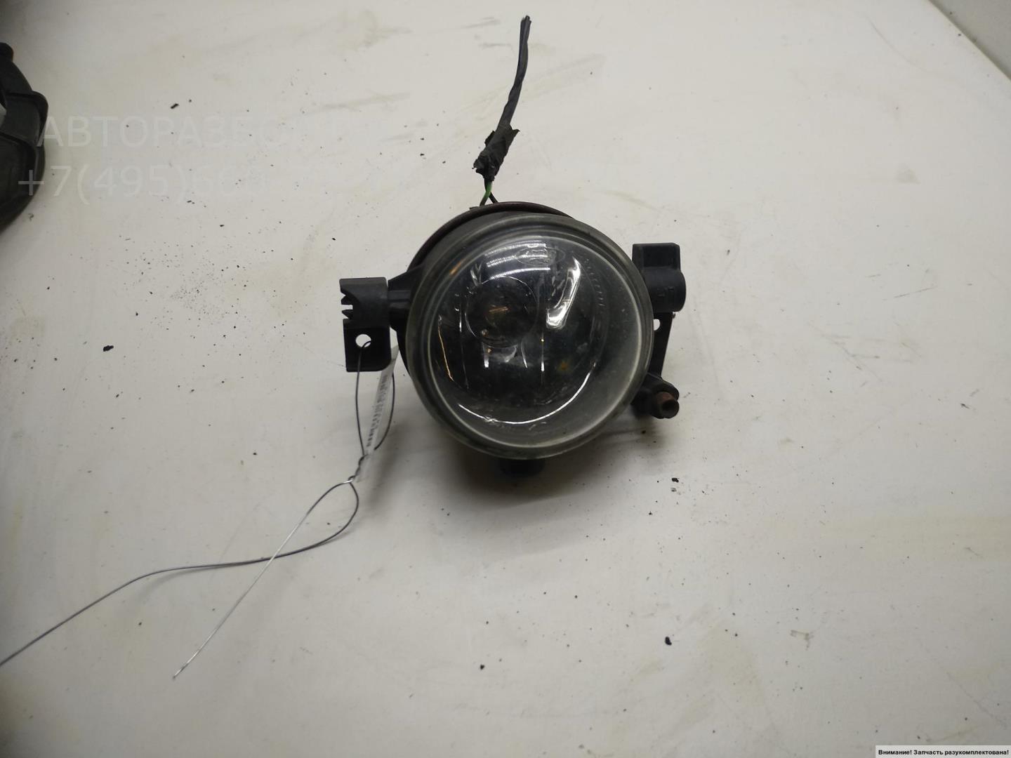 Фара противотуманная левая