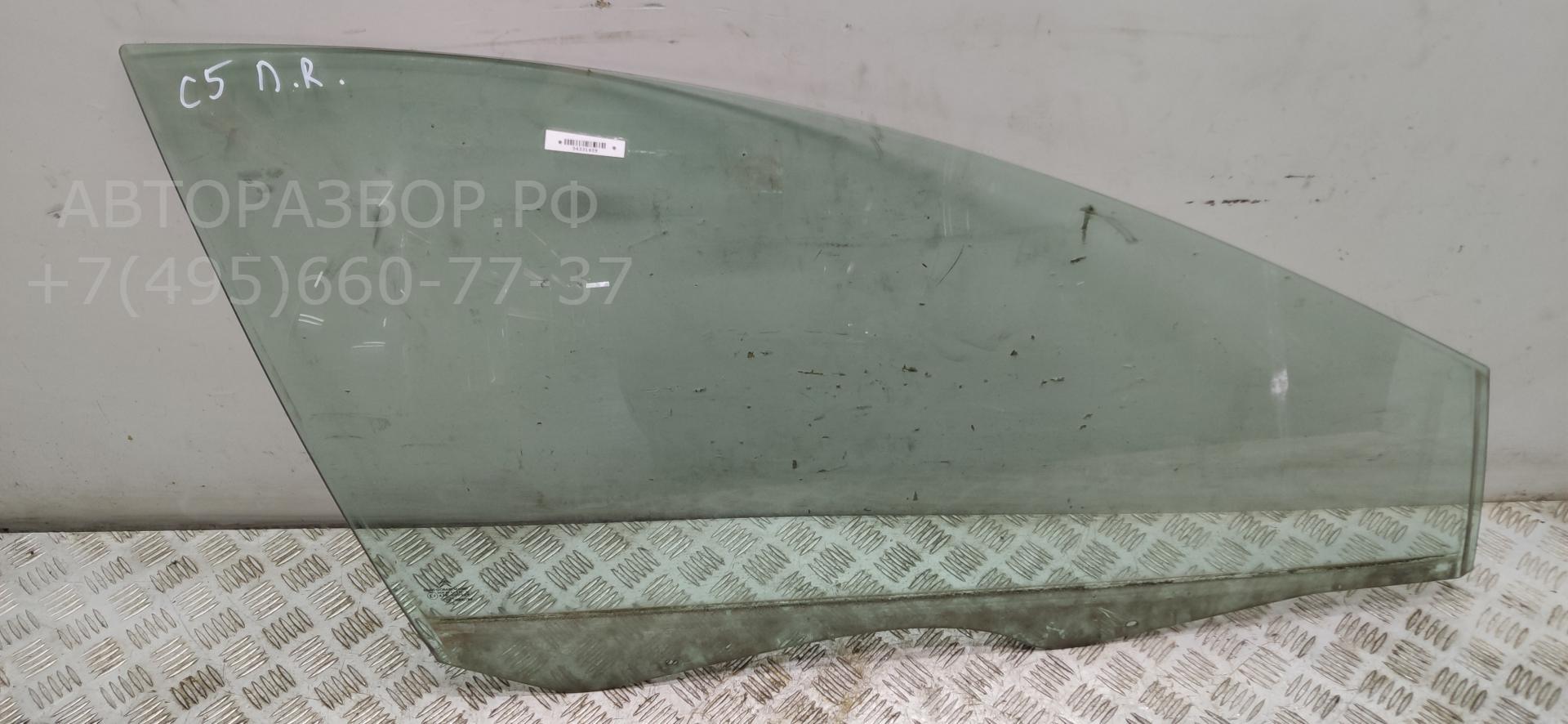 Стекло двери передней правой