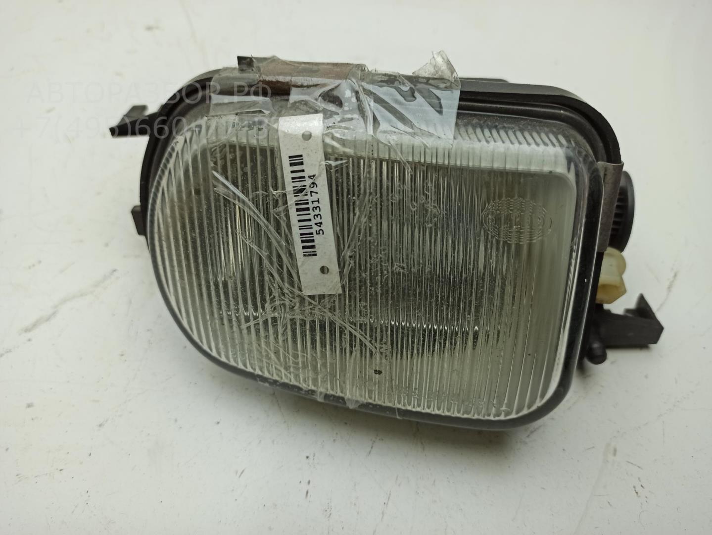 Фара противотуманная левая