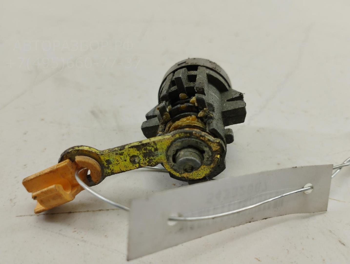 Вставка замка двери