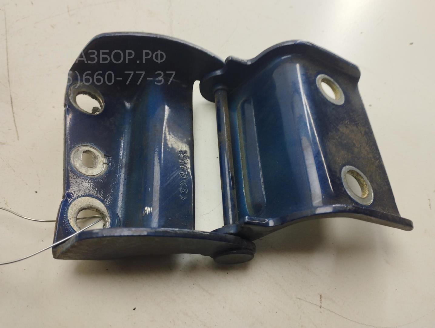 Петля крышки багажника