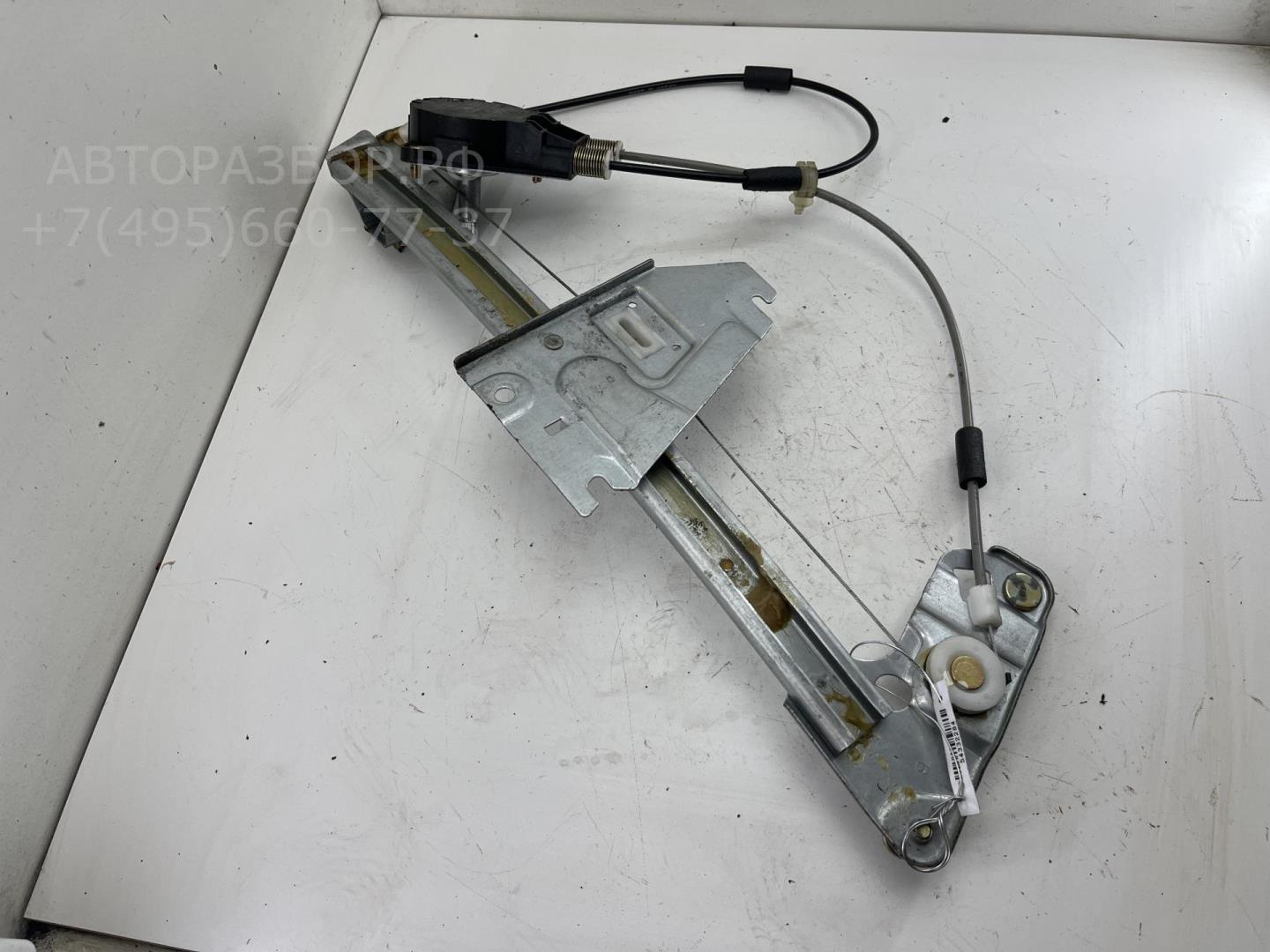 Стеклоподъемник механ. задний правый