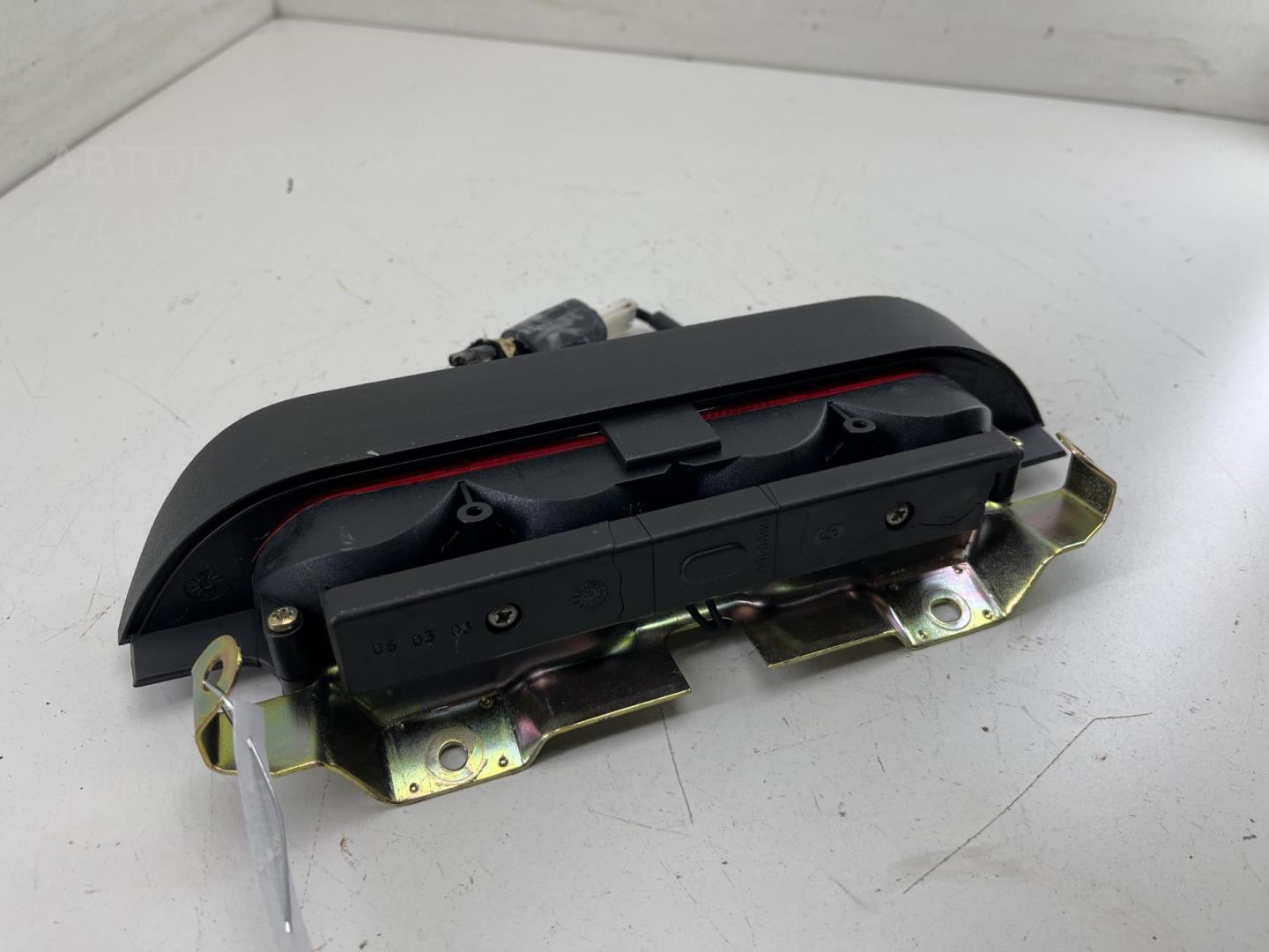 Фонарь задний (стоп сигнал)