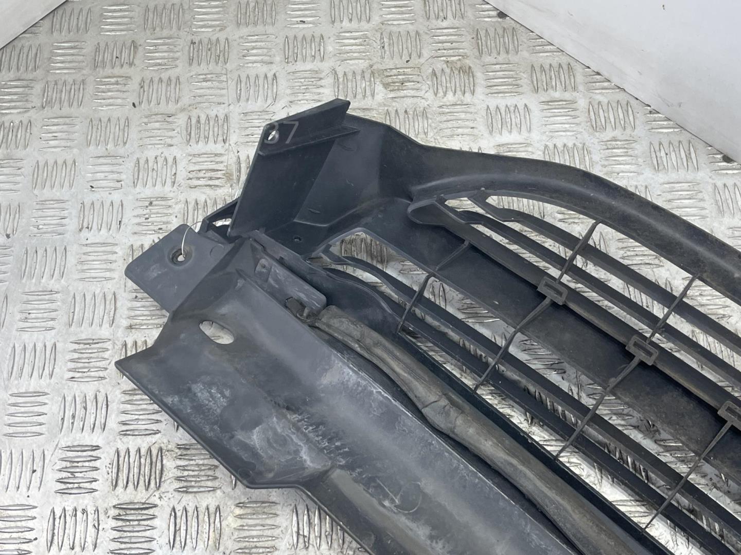 Решетка радиатора