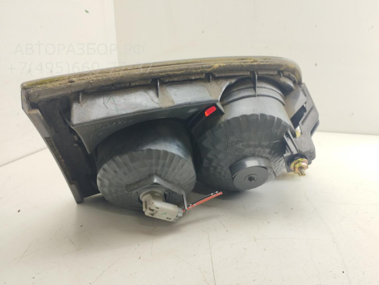 Фонарь задний внутренний правый