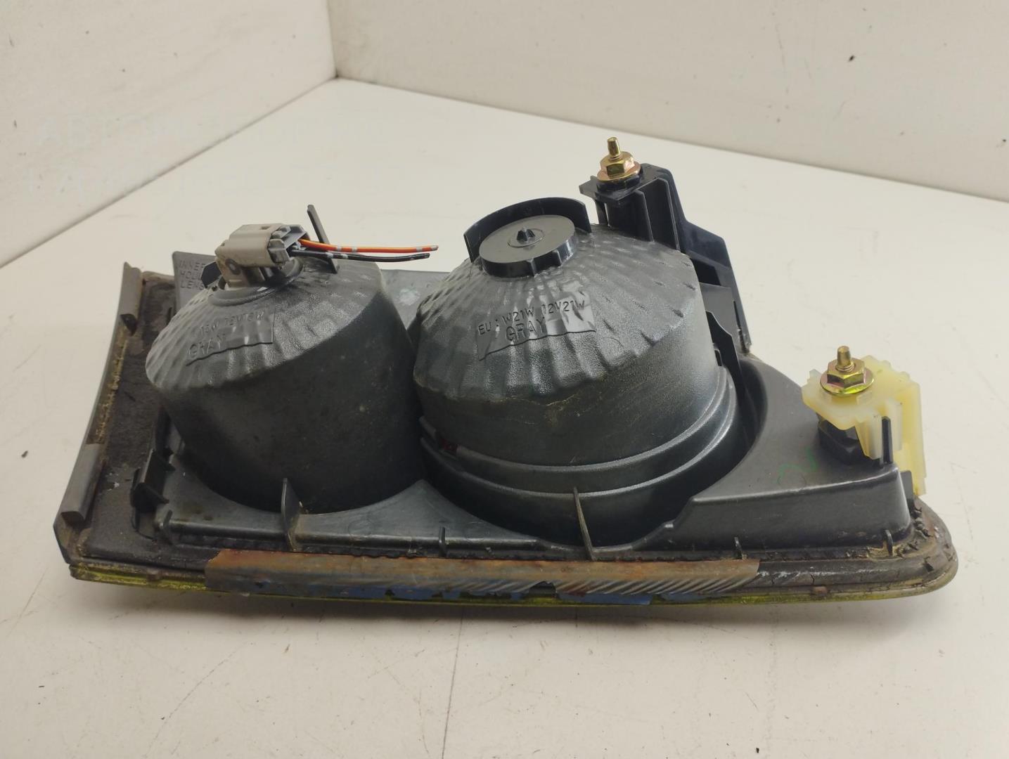 Фонарь задний внутренний правый