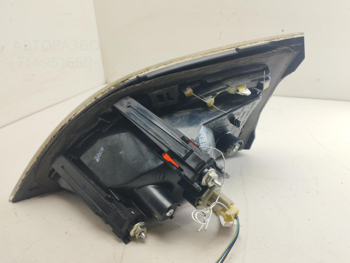 Фонарь задний внутренний левый